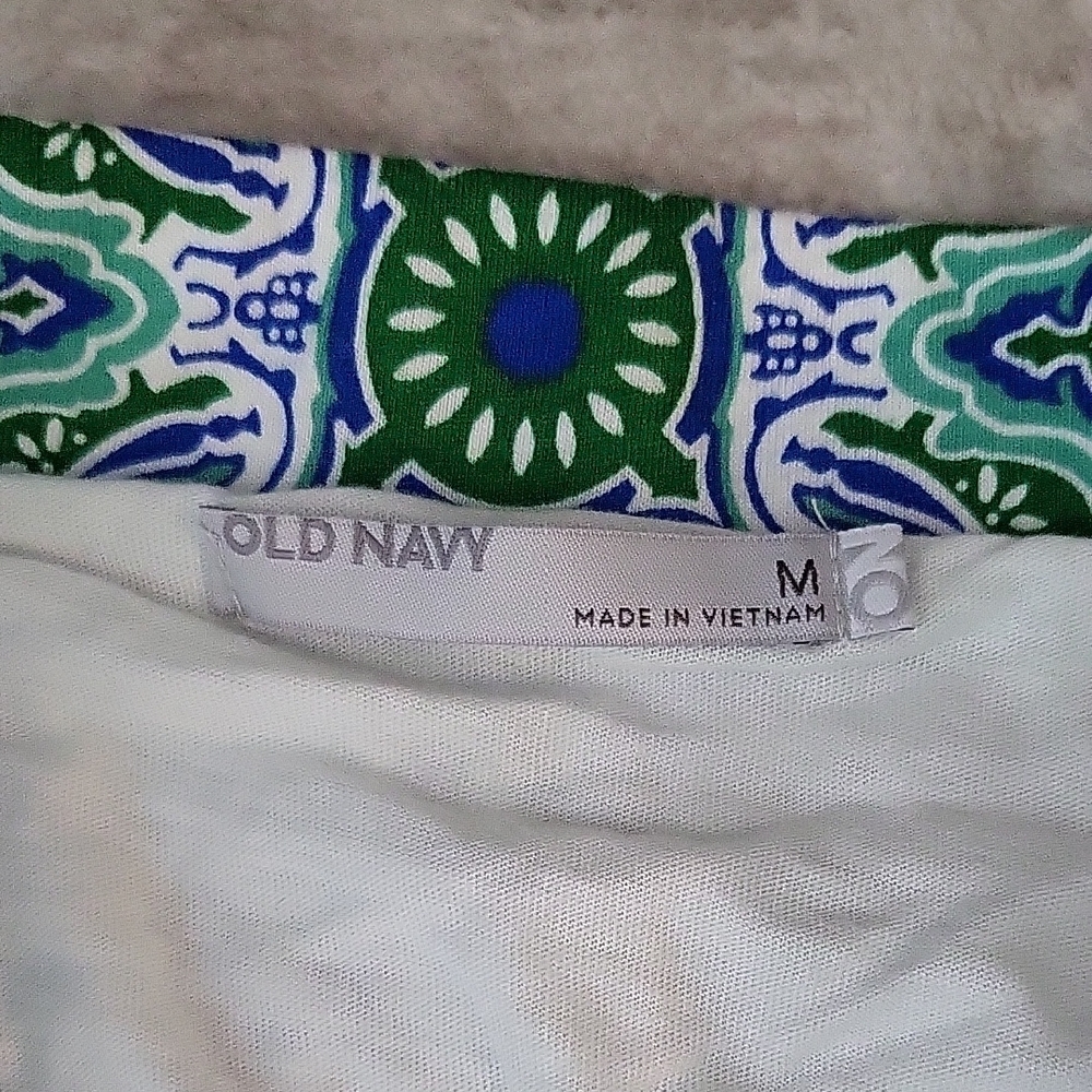 Old Navy Green and Blue Patterned Top - Picture 2 of 4
